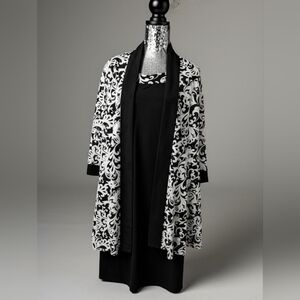 Roz & Ali Black And White 2 Pc Dress